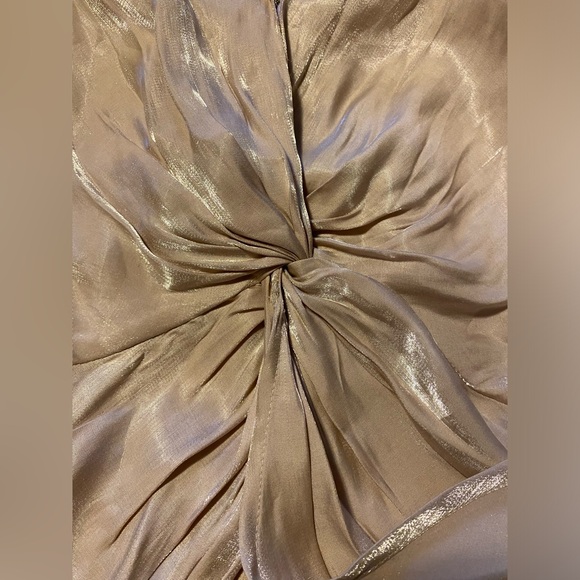 BNWT AEOM Women's cream shimmering Twist
Top Blouse Long Sleeve Size L - Picture 5 of 8